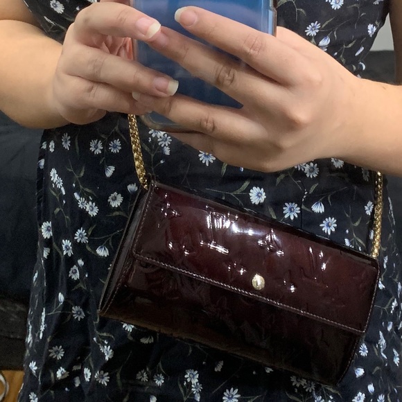 Authentic louis vuitton wallet - Picture 10 of 13